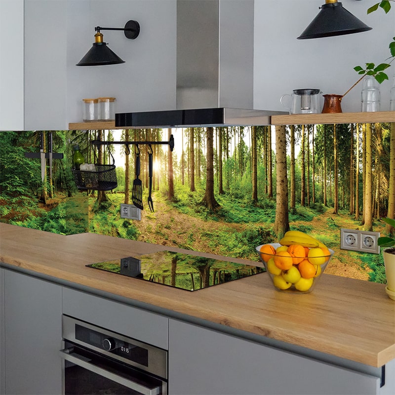 Revestimiento para cocina autoadhesivo - Rayos de sol en el bosque