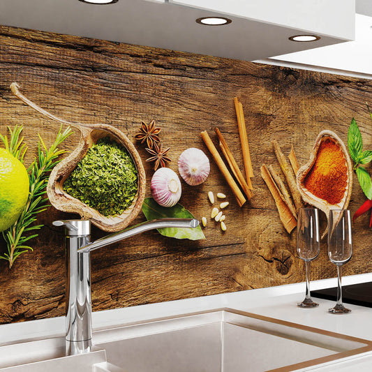Küchenrückwand selbstklebend - Gewürze auf Holz