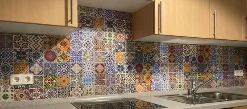 Küchenrückwand selbstklebend - Mosaikfliesen bunt