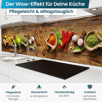 Küchenrückwand selbstklebend - Gewürze auf Holz