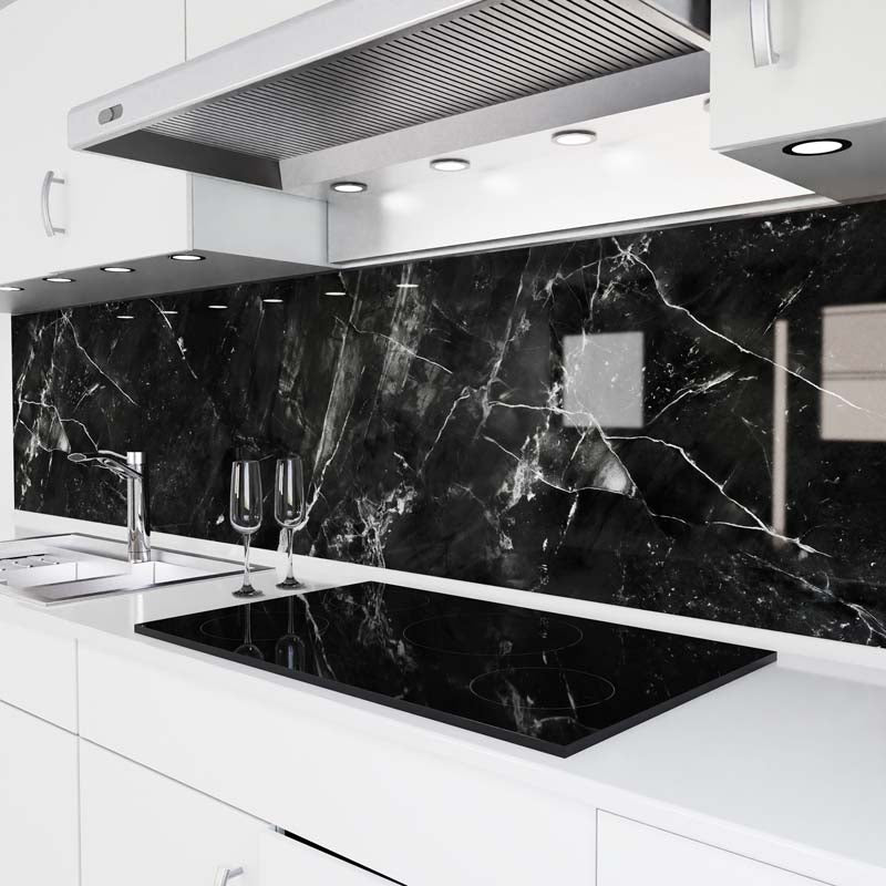 Küche mit Küchenrückwand Marmor schwarz