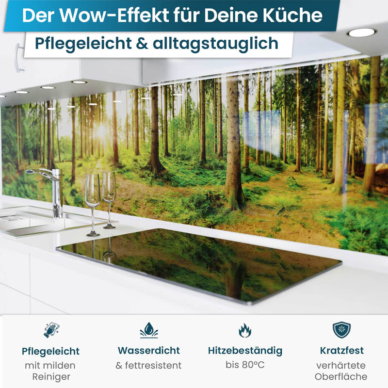 Küchenrückwand selbstklebend - Sonnenstrahlen im Wald